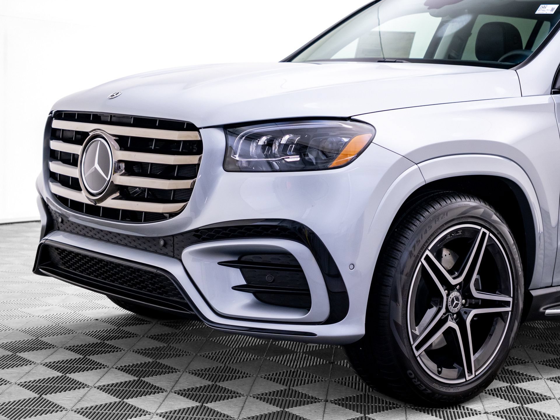 New 2026 Mercedes-Benz GLS 450 4MATIC image 38