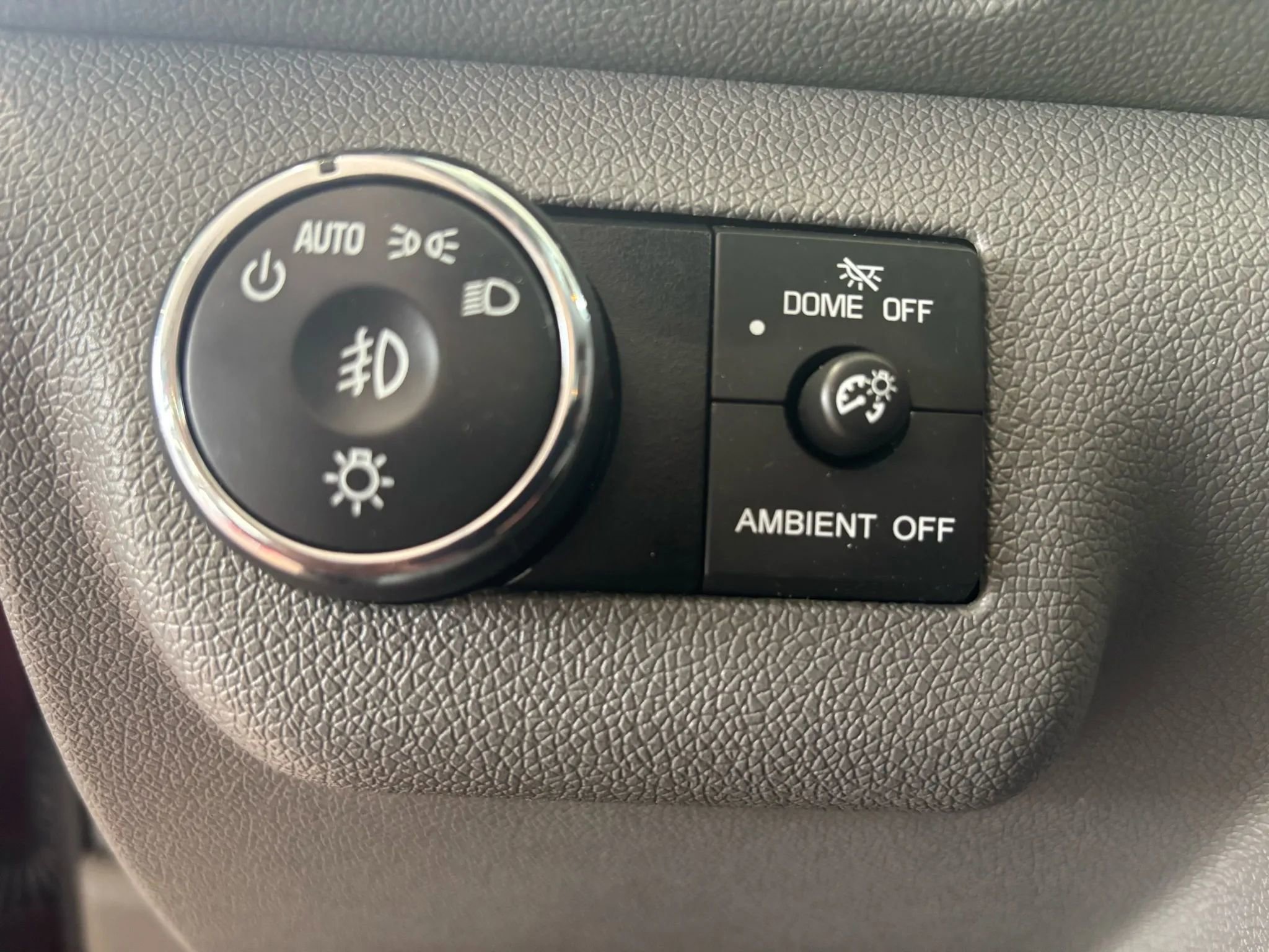 Used 2015 Chevrolet Traverse LT w/ Style and Technology Package image 19