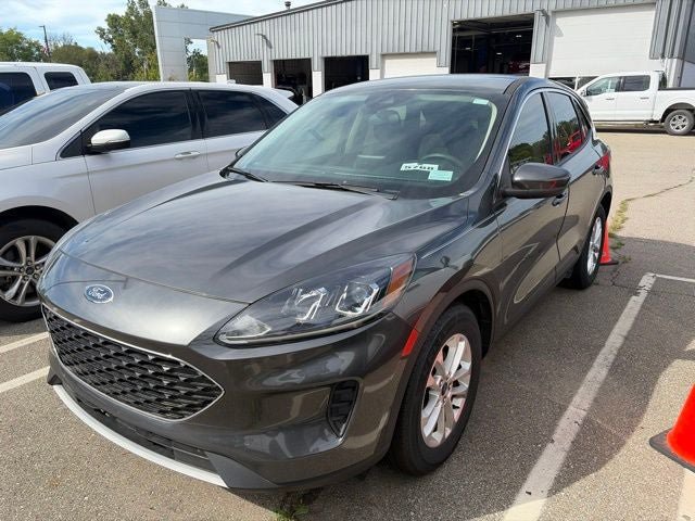 Used 2020 Ford Escape SE FWD video 1
