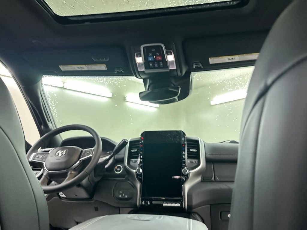 New 2026 RAM 3500 Laramie AWD/4WD image 28