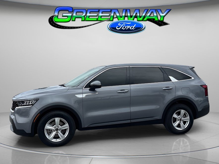 Used 2023 Kia Sorento LX