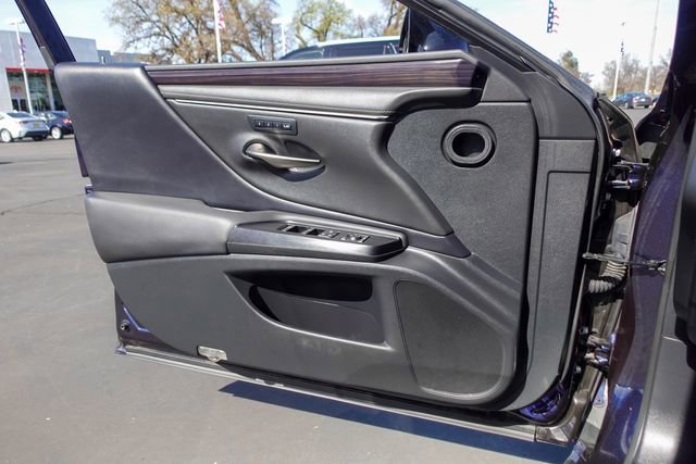 Used 2021 Lexus ES 250 w/ Premium Package image 23