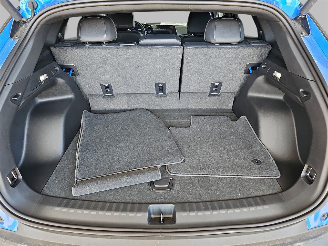 New 2025 Chevrolet Blazer EV LT image 12