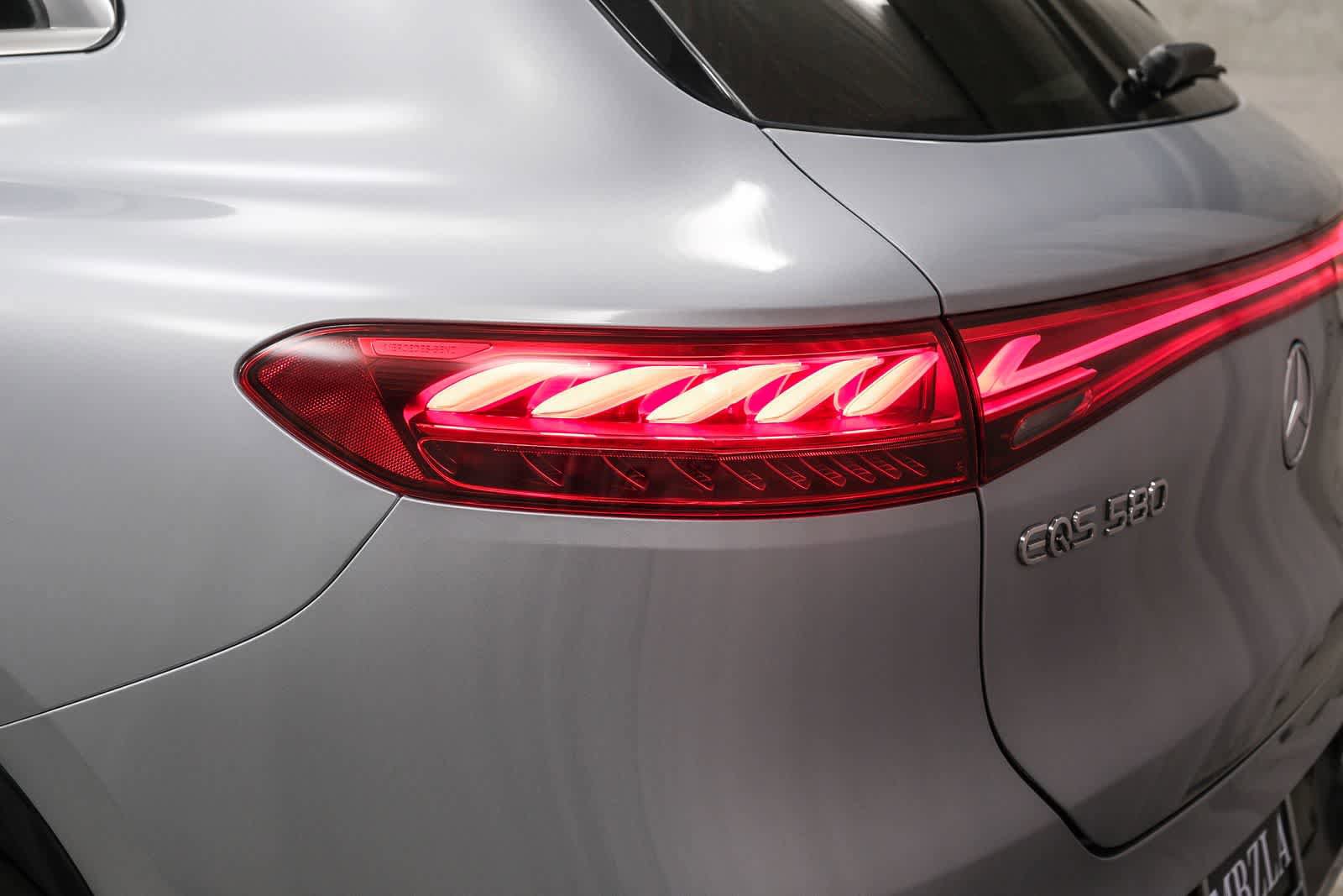 Certified 2023 Mercedes-Benz EQS 580 4MATIC SUV image 7