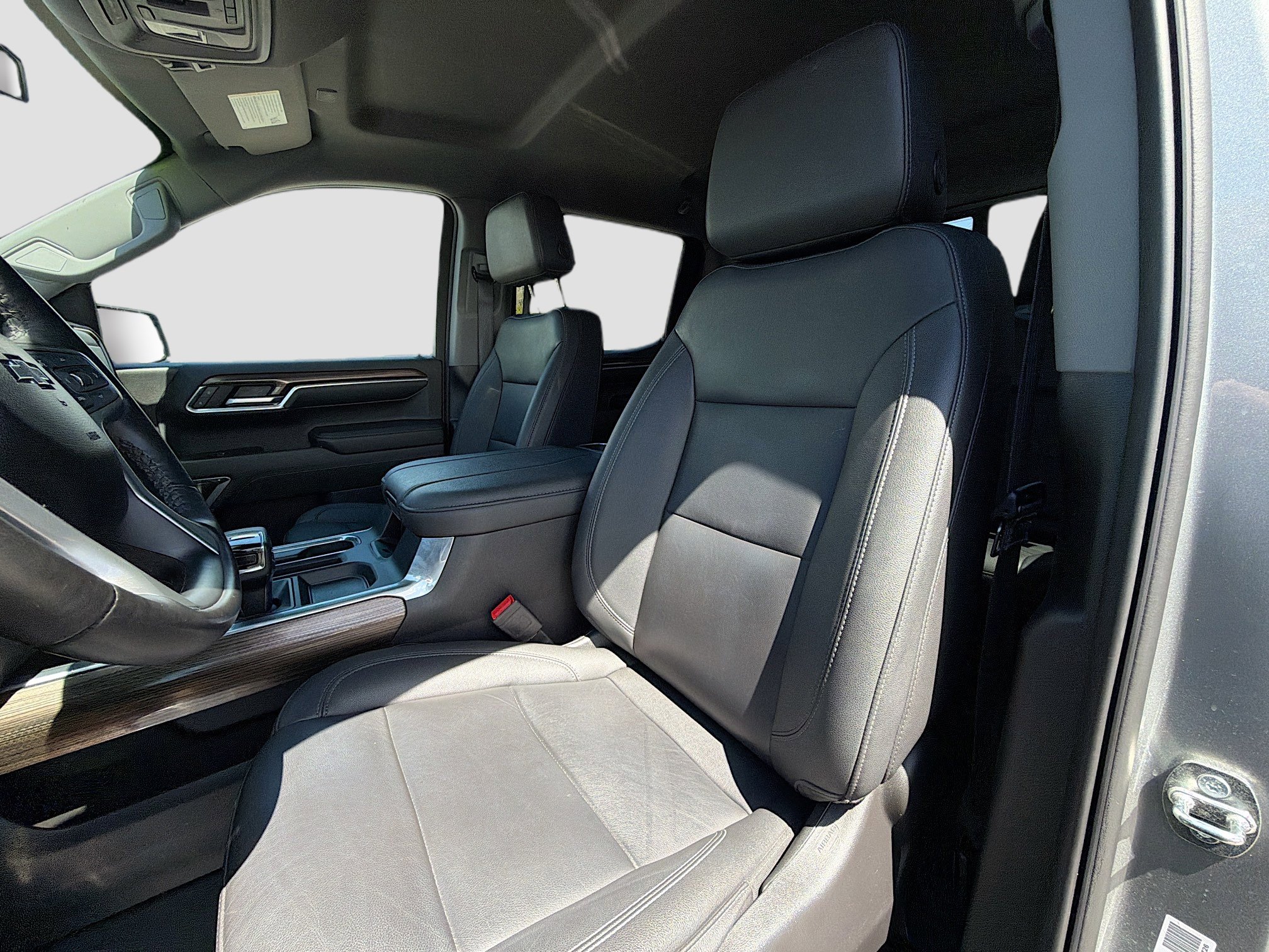 Used 2023 Chevrolet Silverado 1500 LT Trail Boss w/ Convenience Package II AWD/4WD image 24