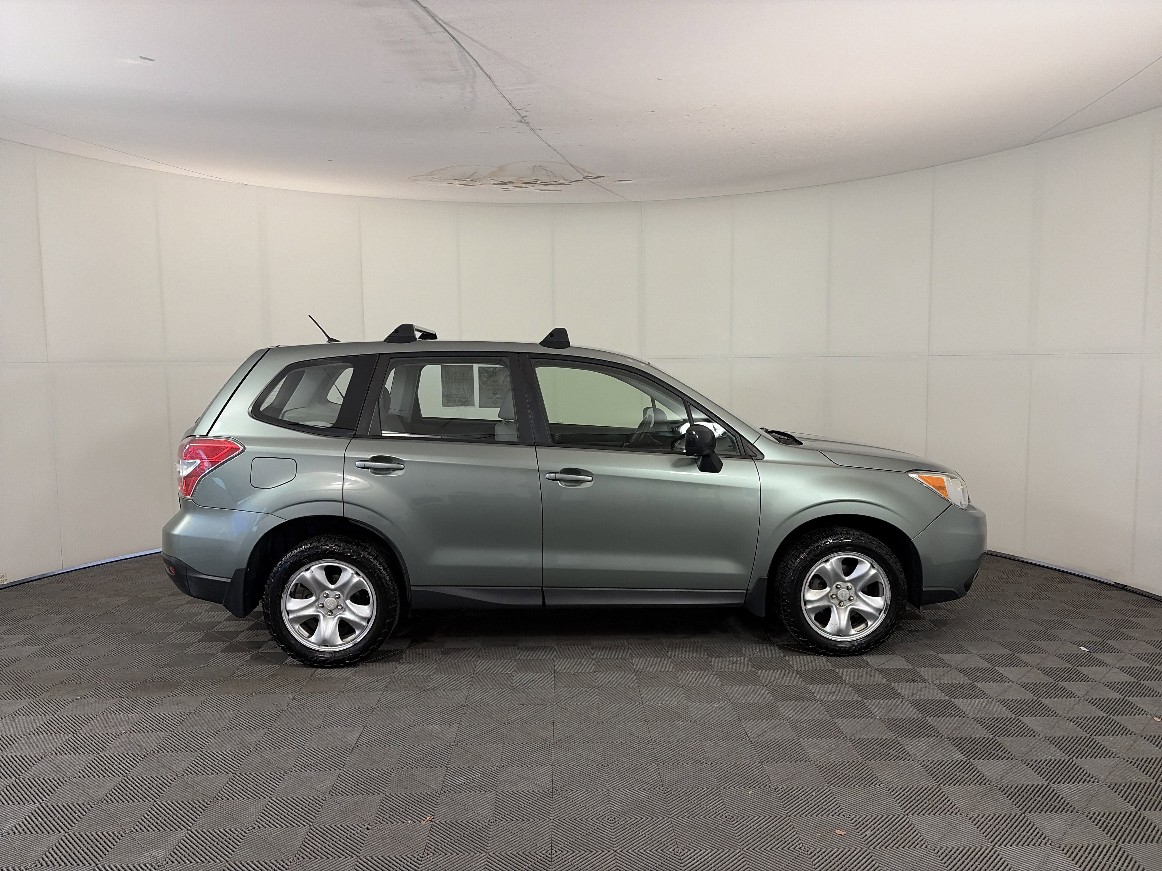 Used 2014 Subaru Forester 2.5i w/ Rugged Package #3 image 4