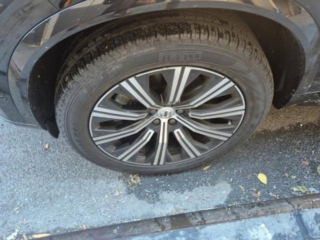 Used 2023 Volvo XC90 B6 Plus w/ Protection Package Premier image 19