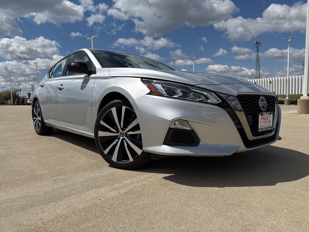 Used 2019 Nissan Altima 2.5 SR FWD image 2