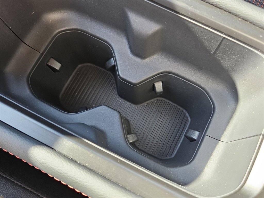 New 2026 Nissan Kicks SR image 23