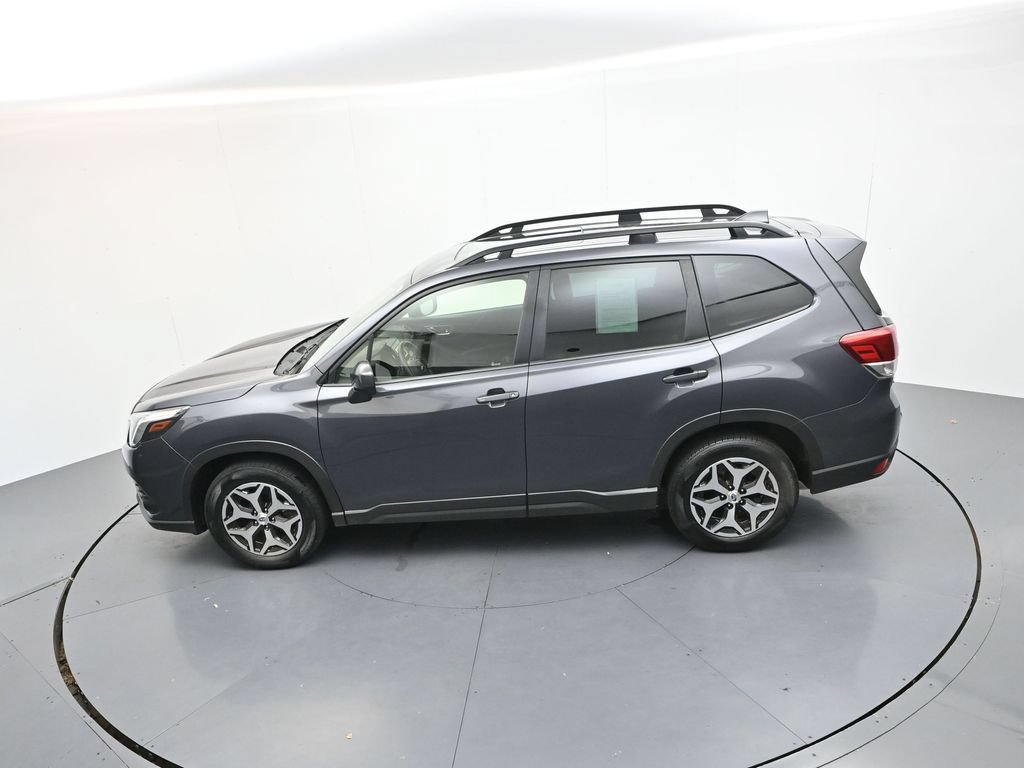 Used 2023 Subaru Forester Premium AWD/4WD image 30