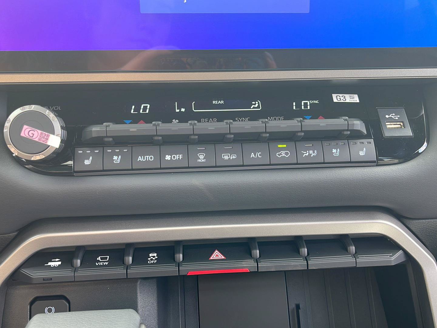 New 2026 Toyota Sequoia Platinum AWD/4WD image 34