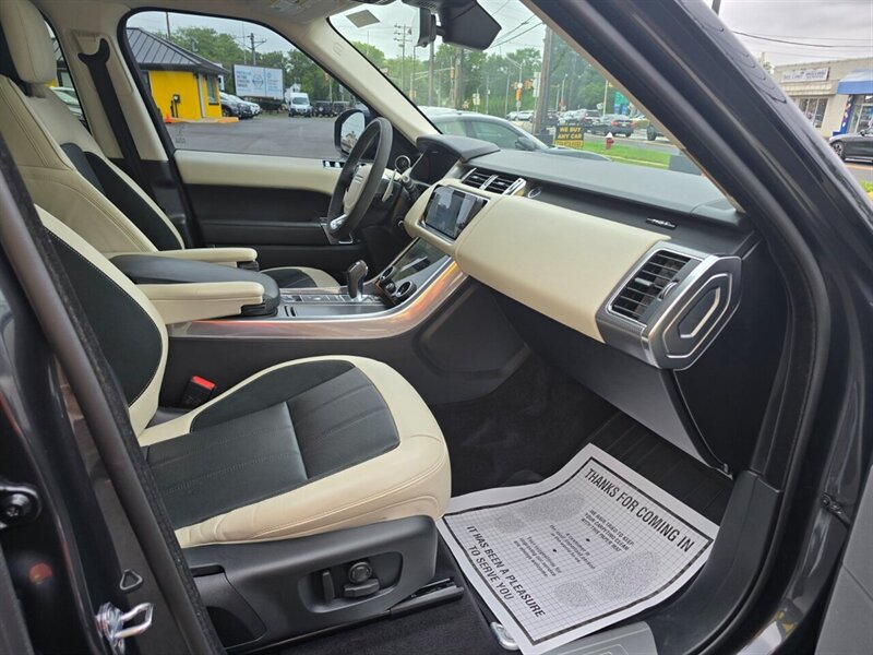 Used 2022 Land Rover Range Rover Sport HST AWD/4WD image 16