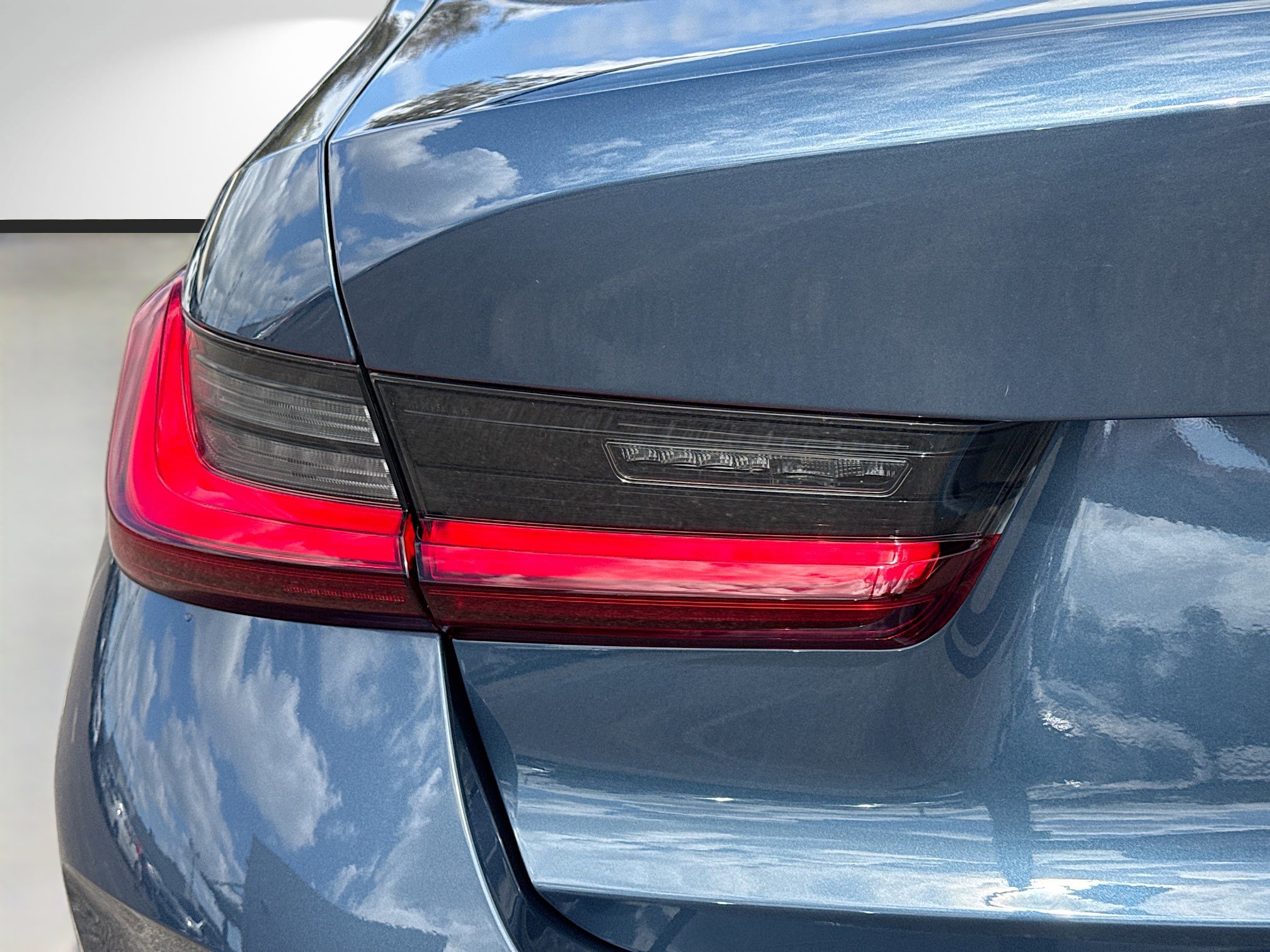 Used 2025 BMW 330i Sedan image 10