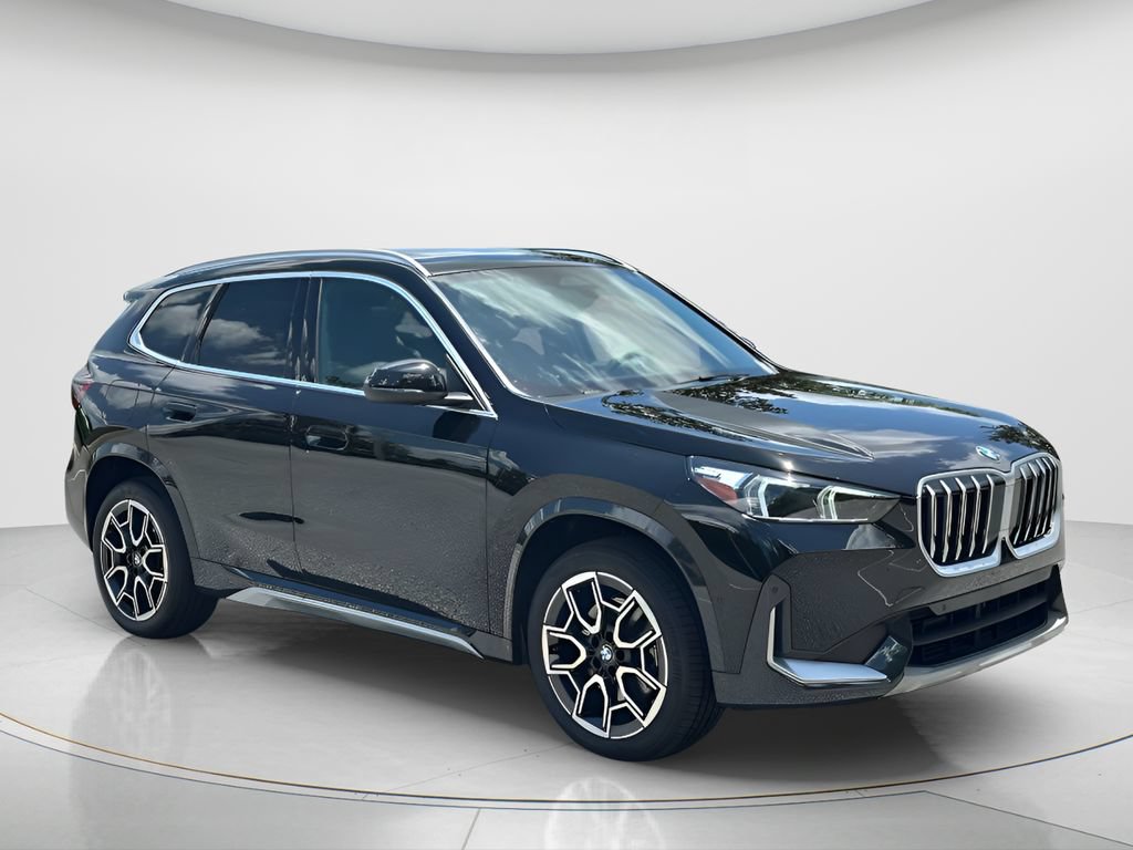 Used 2026 BMW X1 xDrive28i w/ Convenience Package AWD/4WD image 3