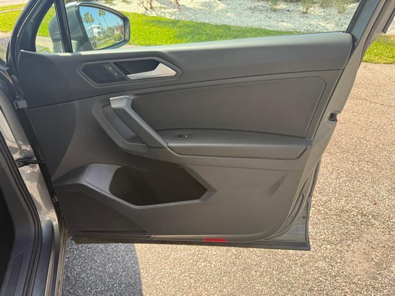 Used 2019 Volkswagen Tiguan SEL image 22