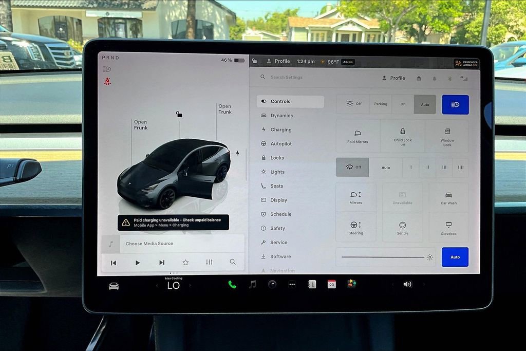 Used 2022 Tesla Model Y Long Range image 13