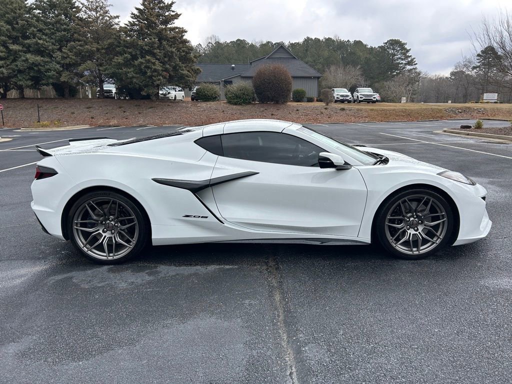 Used 2025 Chevrolet Corvette Z06 w/ Battery Protection Package image 23