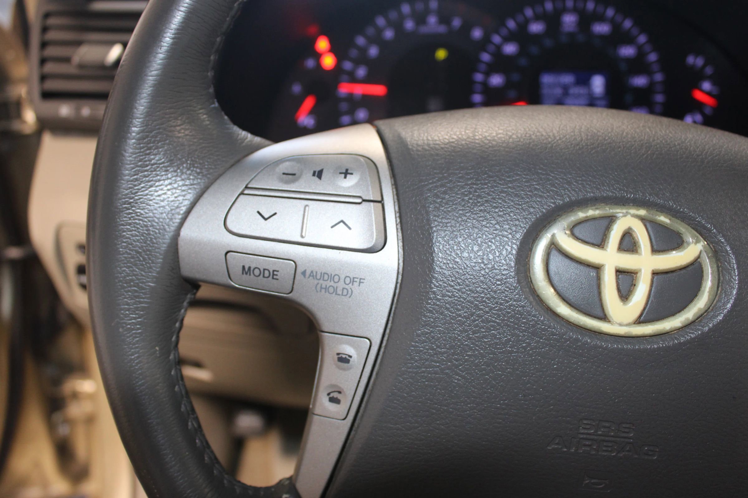 Used 2010 Toyota Camry XLE image 13