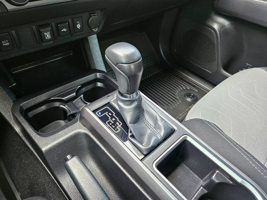 Used 2023 Toyota Tacoma TRD Off-Road w/ Black Out Package (TMS) AWD/4WD image 32