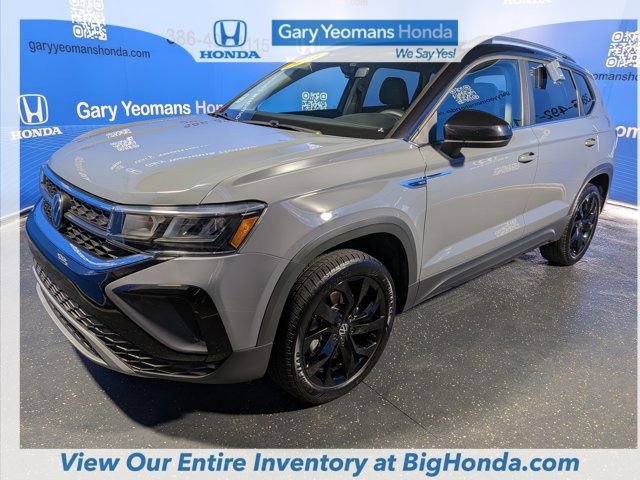 Used 2024 Volkswagen Taos SE image 8