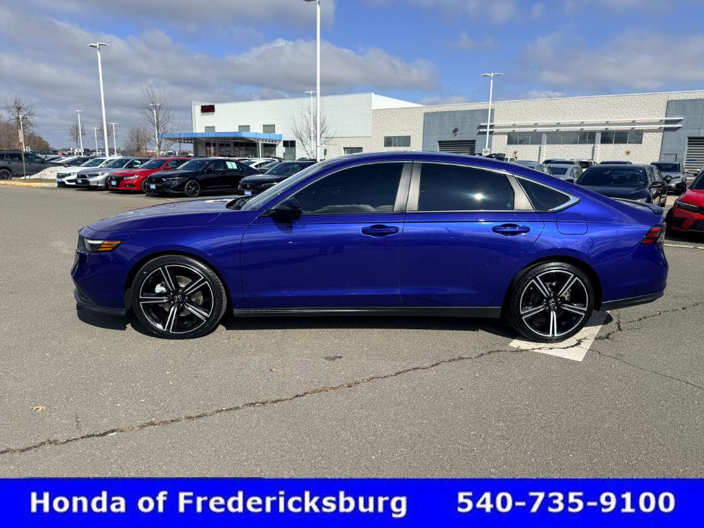 Used 2023 Honda Accord Sport image 3