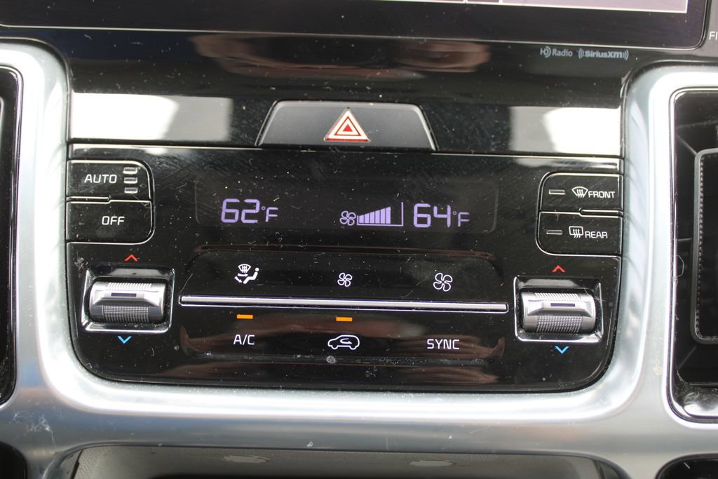 Certified 2023 Kia Sorento SX AWD/4WD image 43