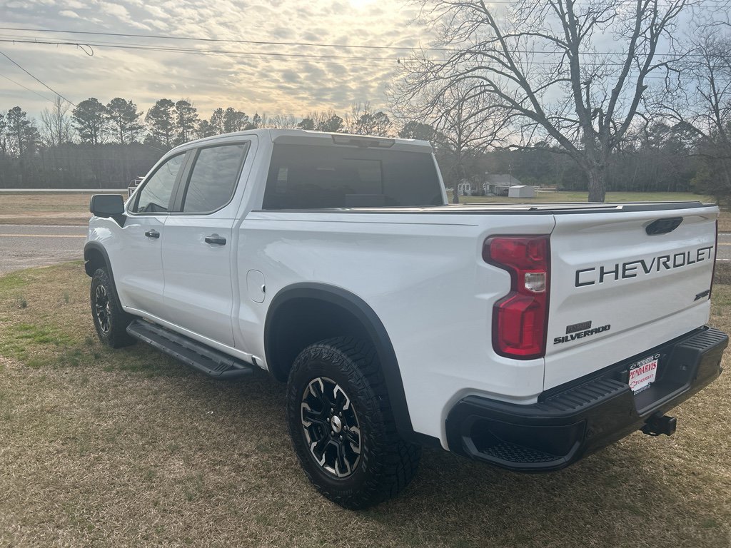 Used 2023 Chevrolet Silverado 1500 ZR2 w/ Technology Package image 11