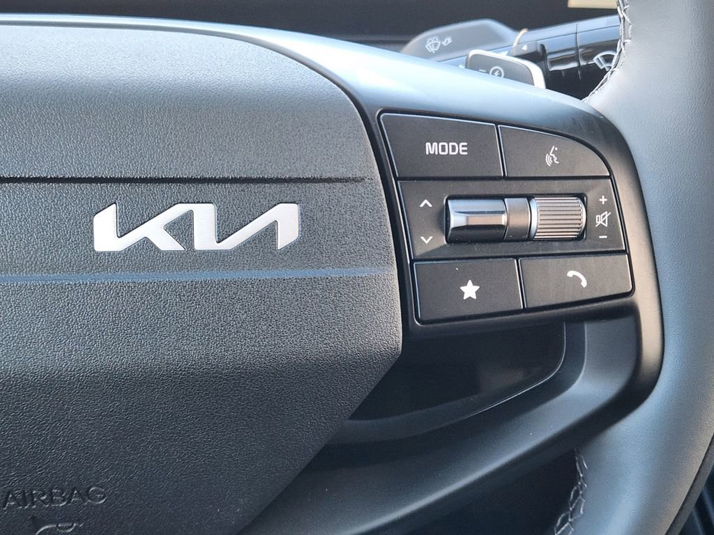 New 2025 Kia EV6 Wind image 20