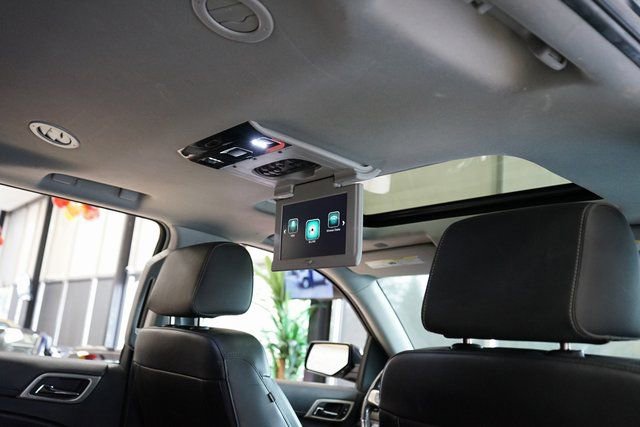 Used 2020 GMC Yukon Denali w/ Denali Ultimate Package image 2