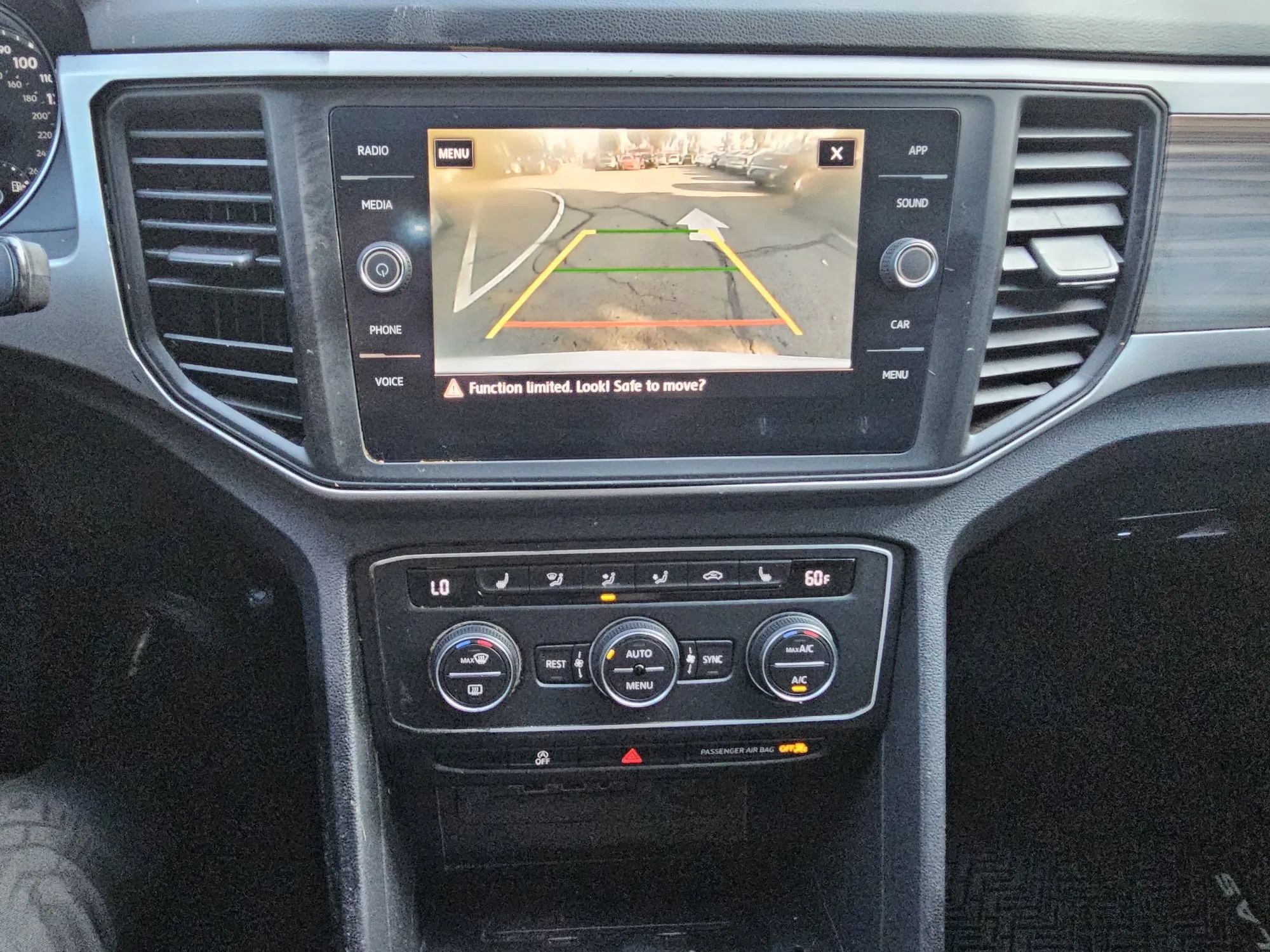 Used 2021 Volkswagen Atlas SE w/ Panoramic Sunroof Package FWD image 26