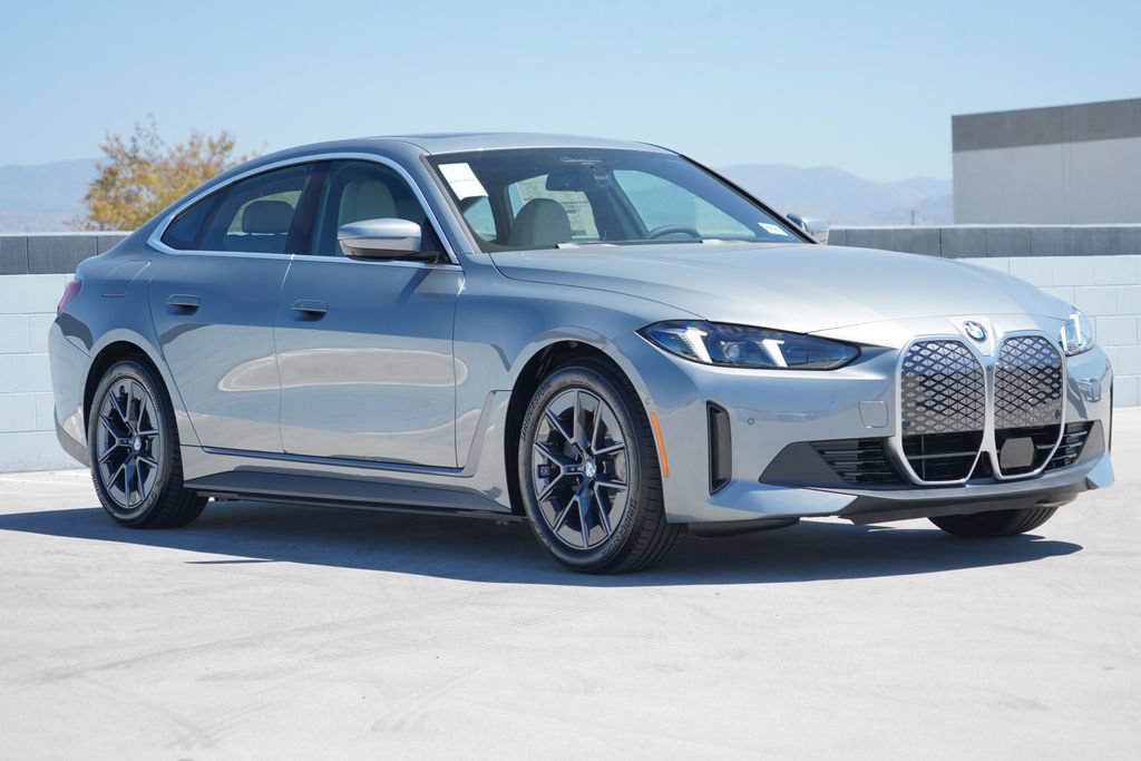 New 2026 BMW i4 eDrive40 w/ Premium Package RWD image 3
