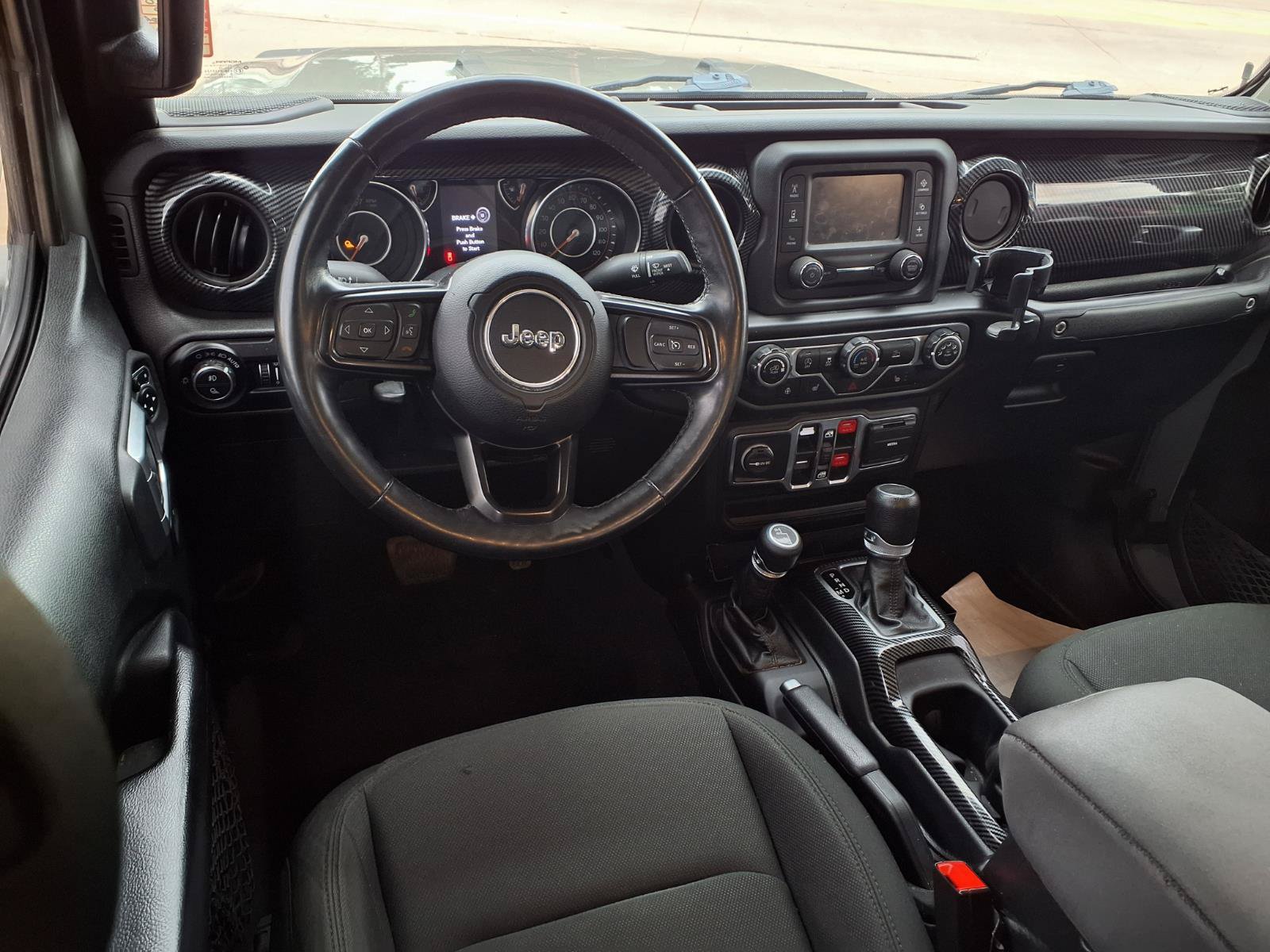Used 2020 Jeep Gladiator Sport w/ Cold Weather Group AWD/4WD image 8