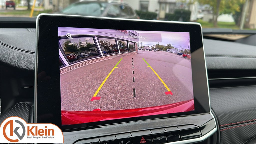 Used 2024 Jeep Compass Trailhawk image 20