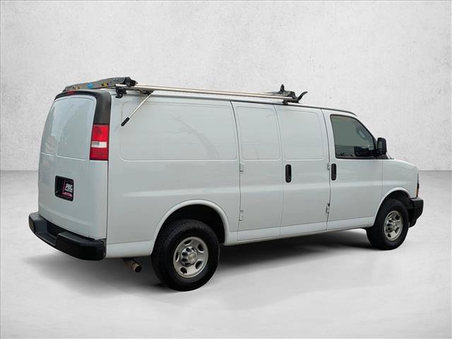 Used 2022 Chevrolet Express 2500 w/ Driver Convenience Package RWD image 5