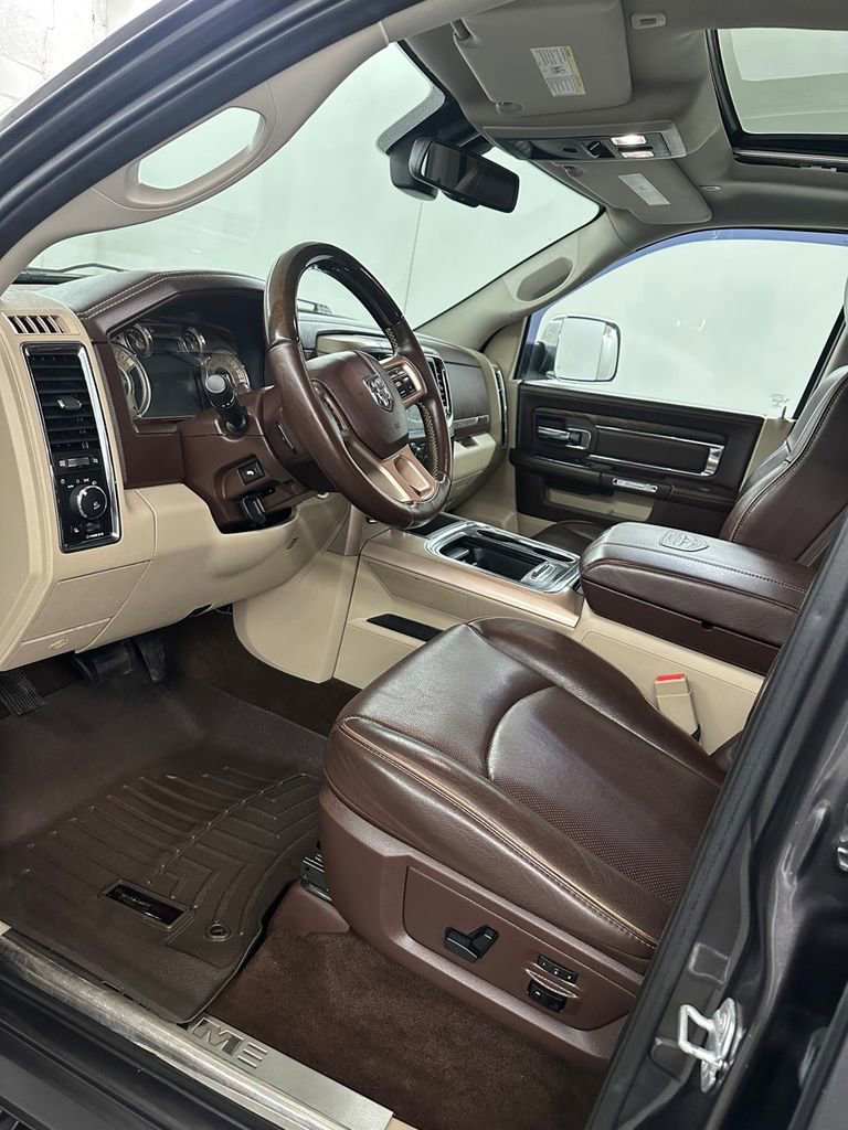 Used 2018 RAM 1500 Laramie Longhorn w/ Convenience Group image 10