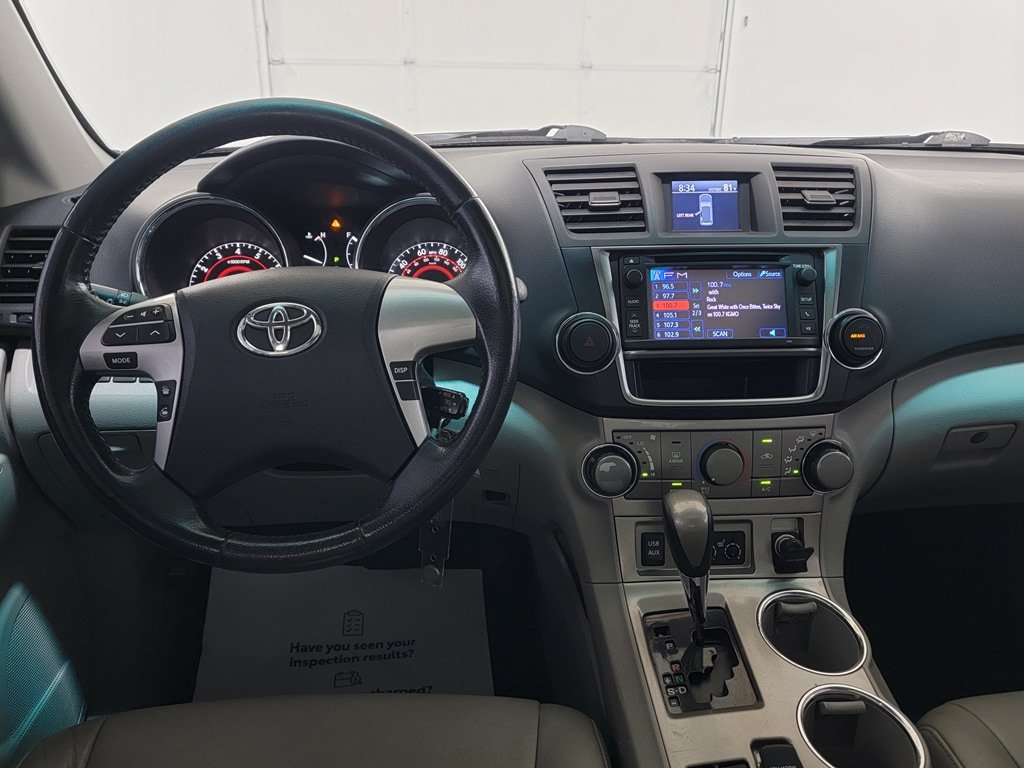 Used 2013 Toyota Highlander SE AWD/4WD image 12