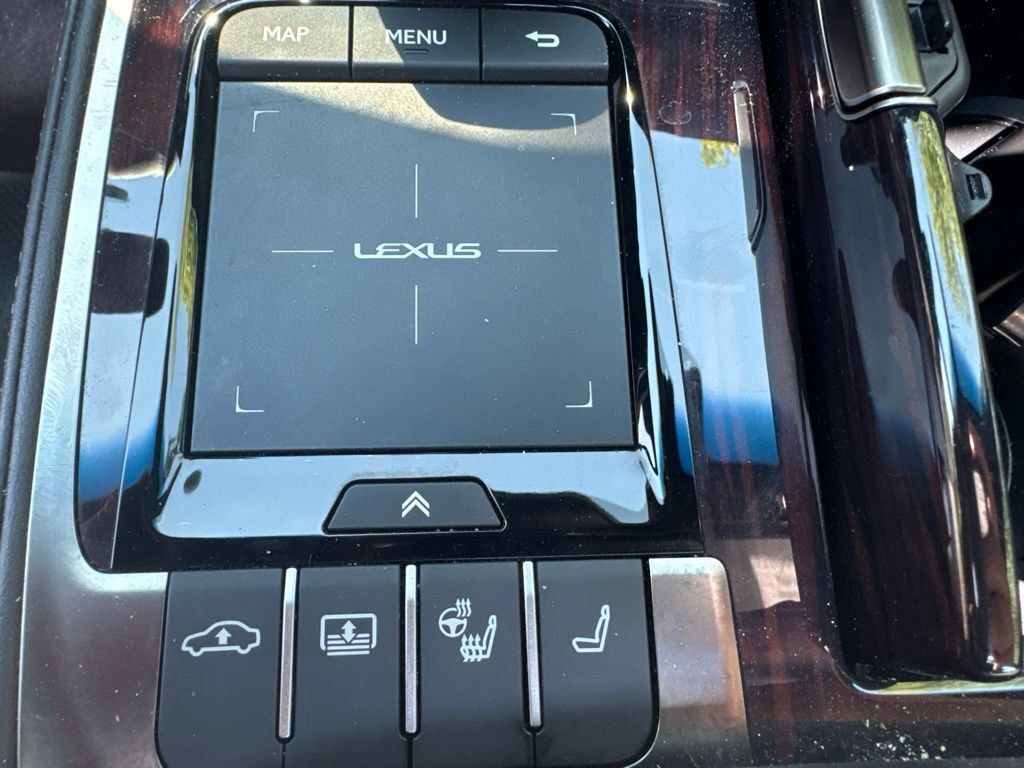 Used 2021 Lexus LS 500 w/ Interior Upgrade Package RWD image 17