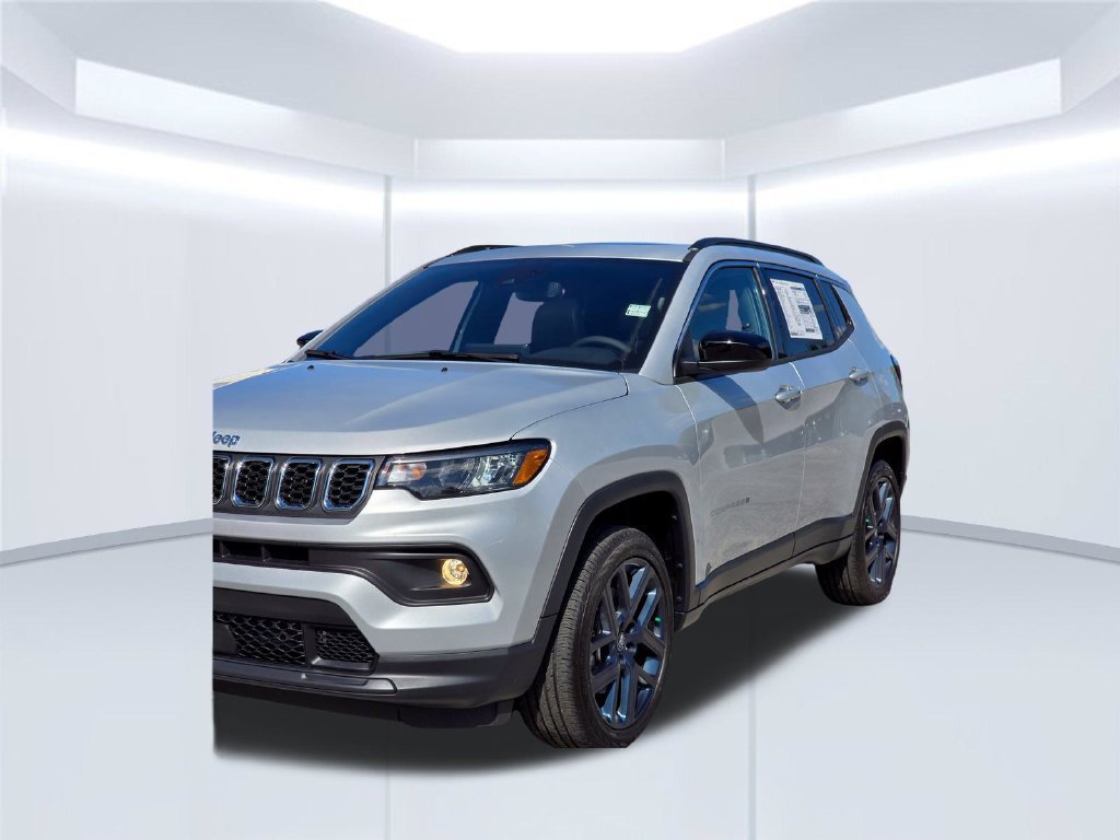 New 2026 Jeep Compass Latitude AWD/4WD image 42