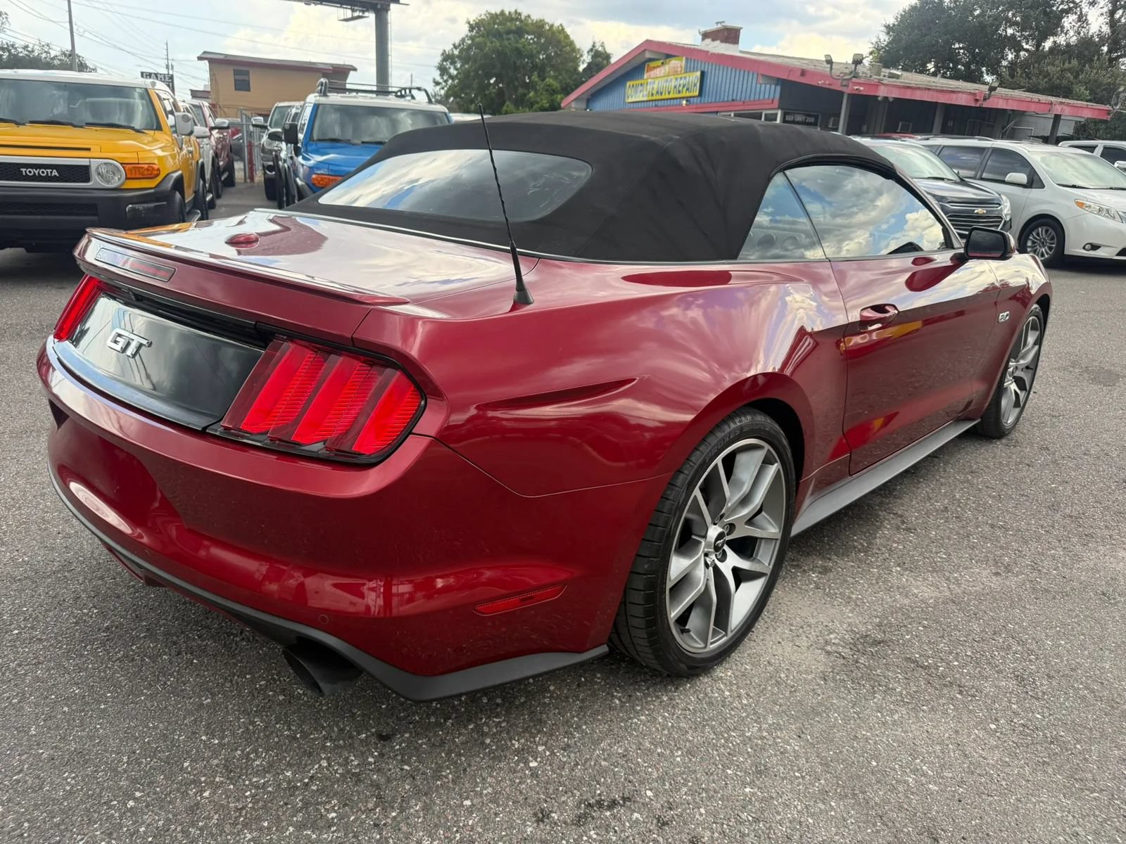 Used 2016 Ford Mustang GT Premium w/ Equipment Group 401A RWD image 5