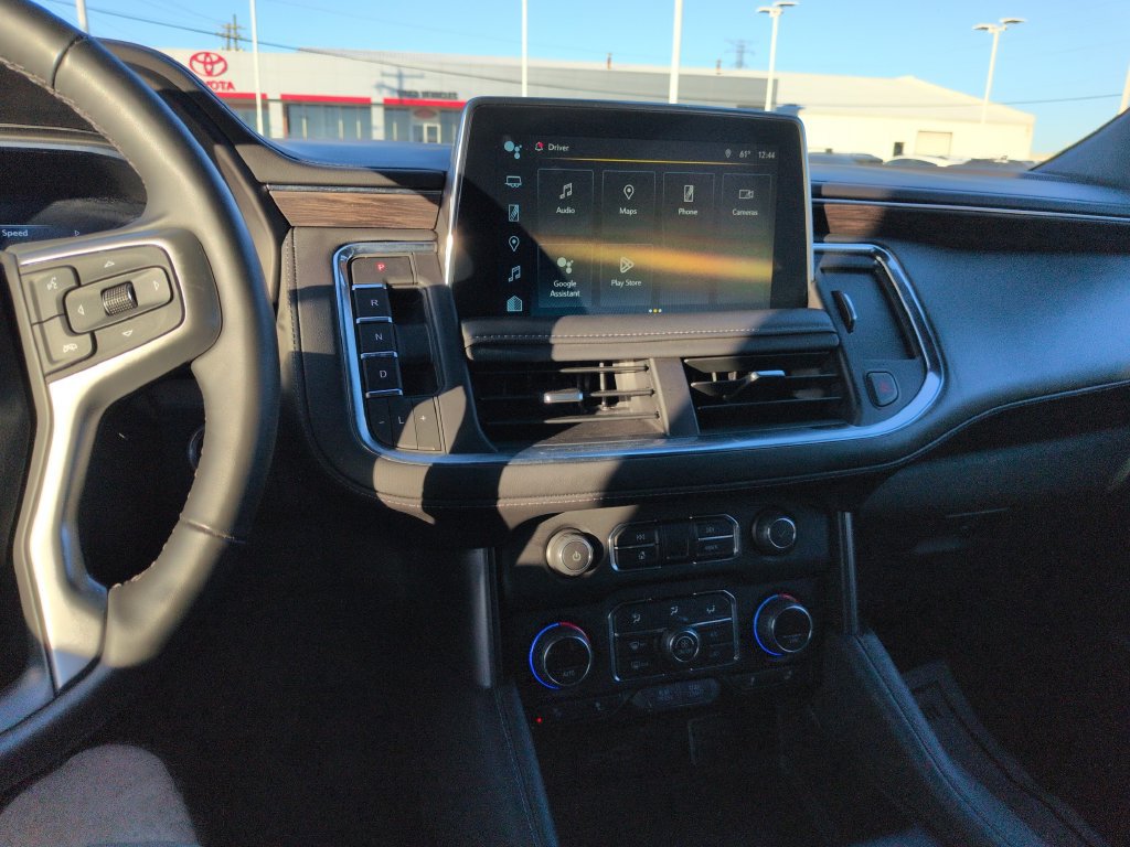 Used 2024 Chevrolet Suburban Z71 w/ Off-Road Capability Package AWD/4WD image 17