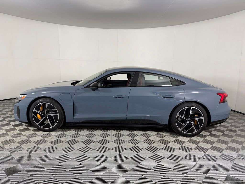 Used 2024 Audi RS e-tron GT w/ Carbon Performance Package AWD/4WD image 9
