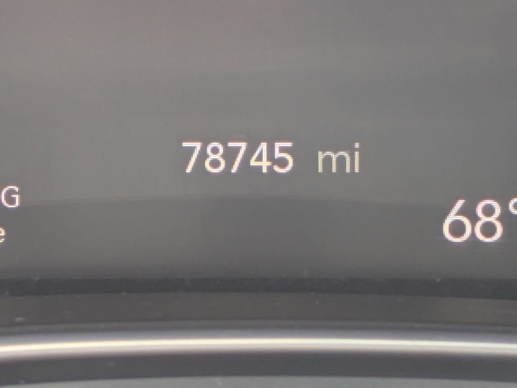 Used 2019 Chrysler Pacifica Limited w/ S Appearance Package image 31