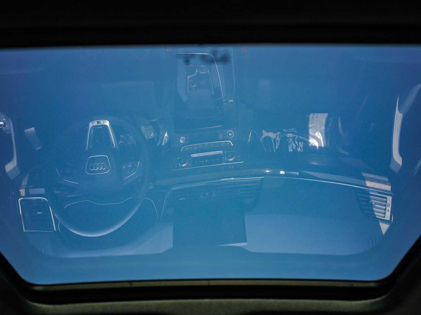 Used 2023 Audi SQ5 Prestige w/ Prestige Package image 11