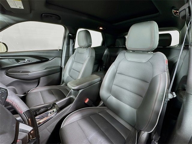 Used 2022 Chevrolet TrailBlazer RS w/ Sun and Liftgate Package image 11