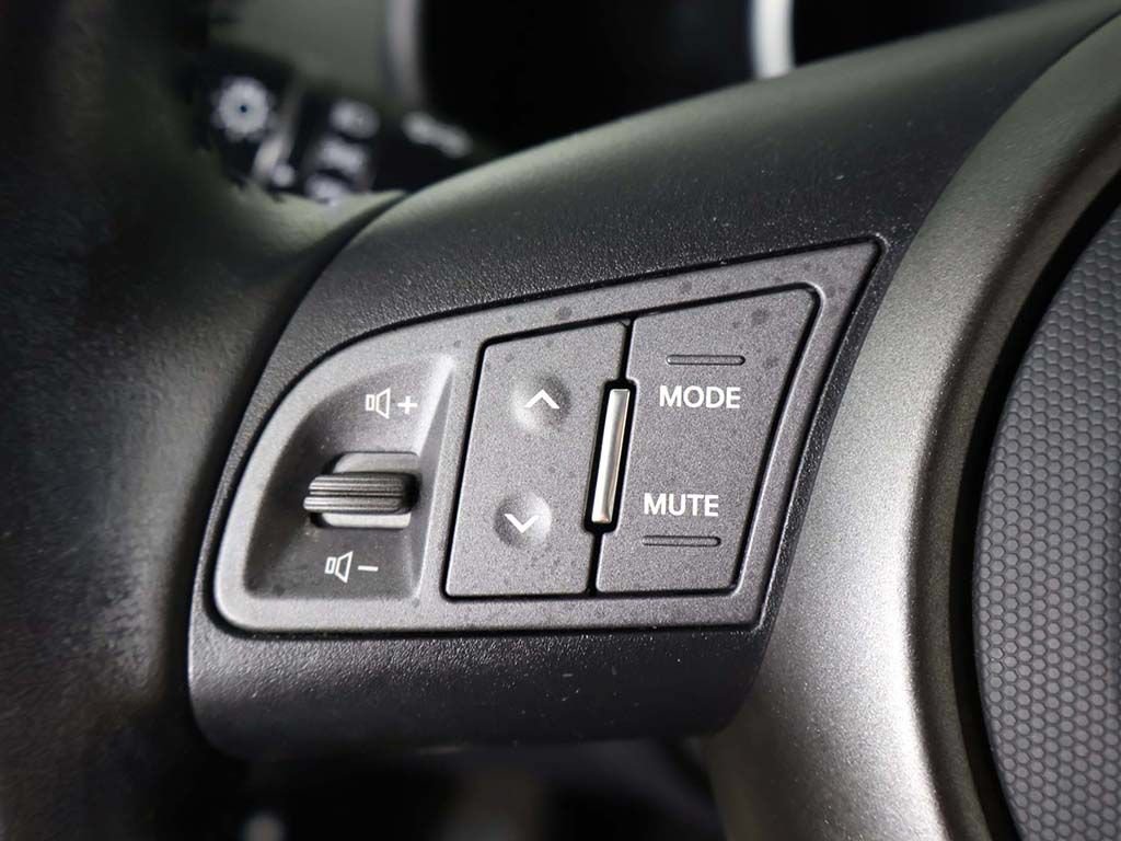 Used 2013 Kia Soul + FWD image 33