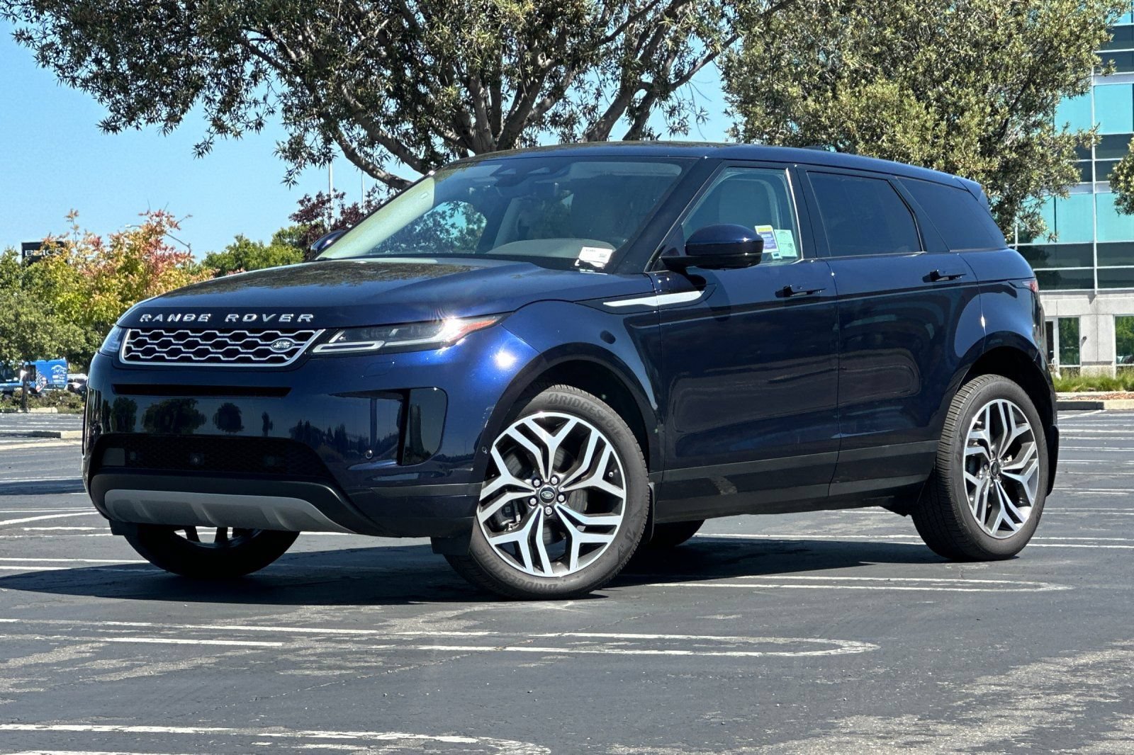 Used 2022 Land Rover Range Rover Evoque SE AWD/4WD image 8