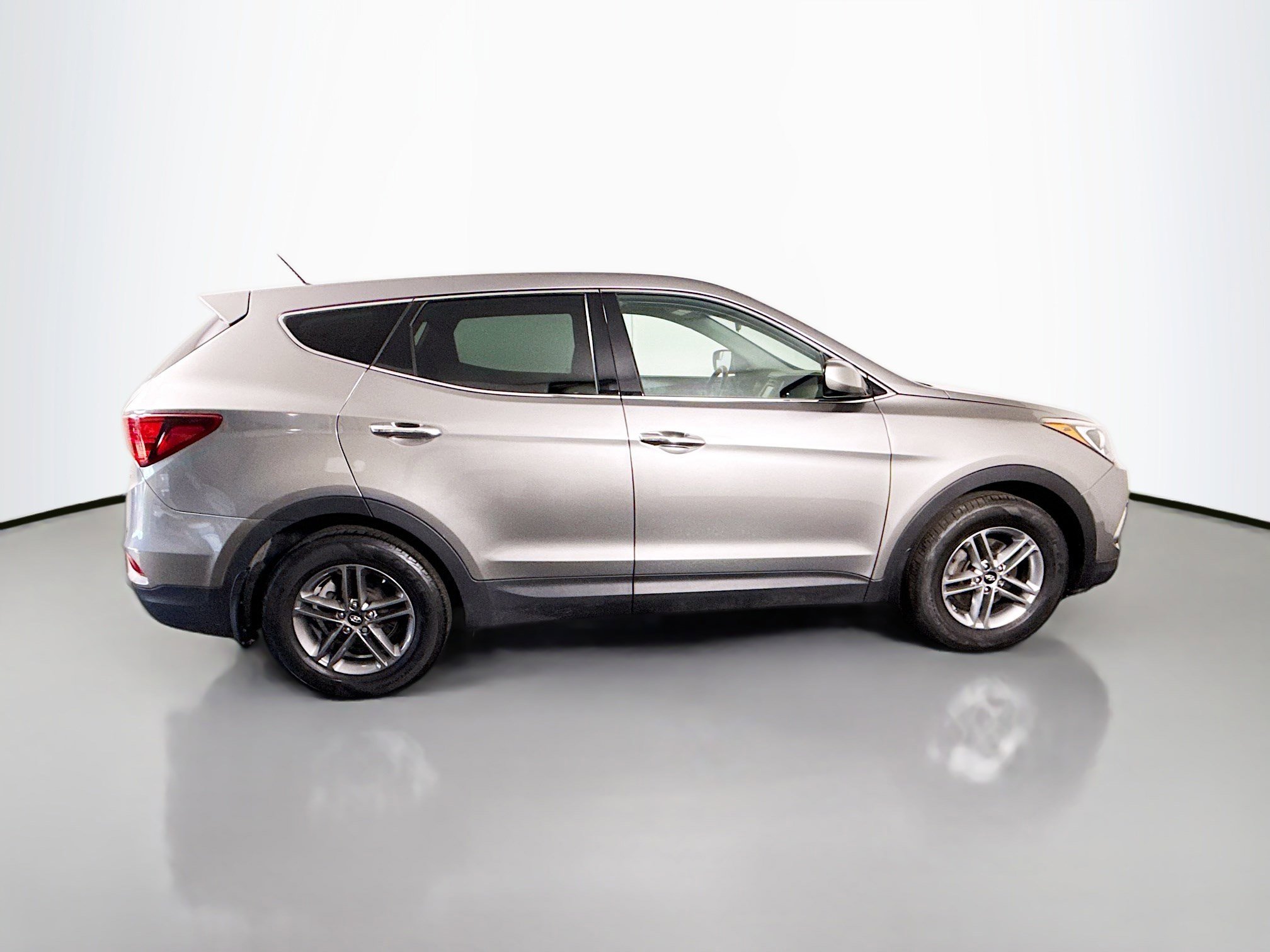 Used 2018 Hyundai Santa Fe Sport image 11