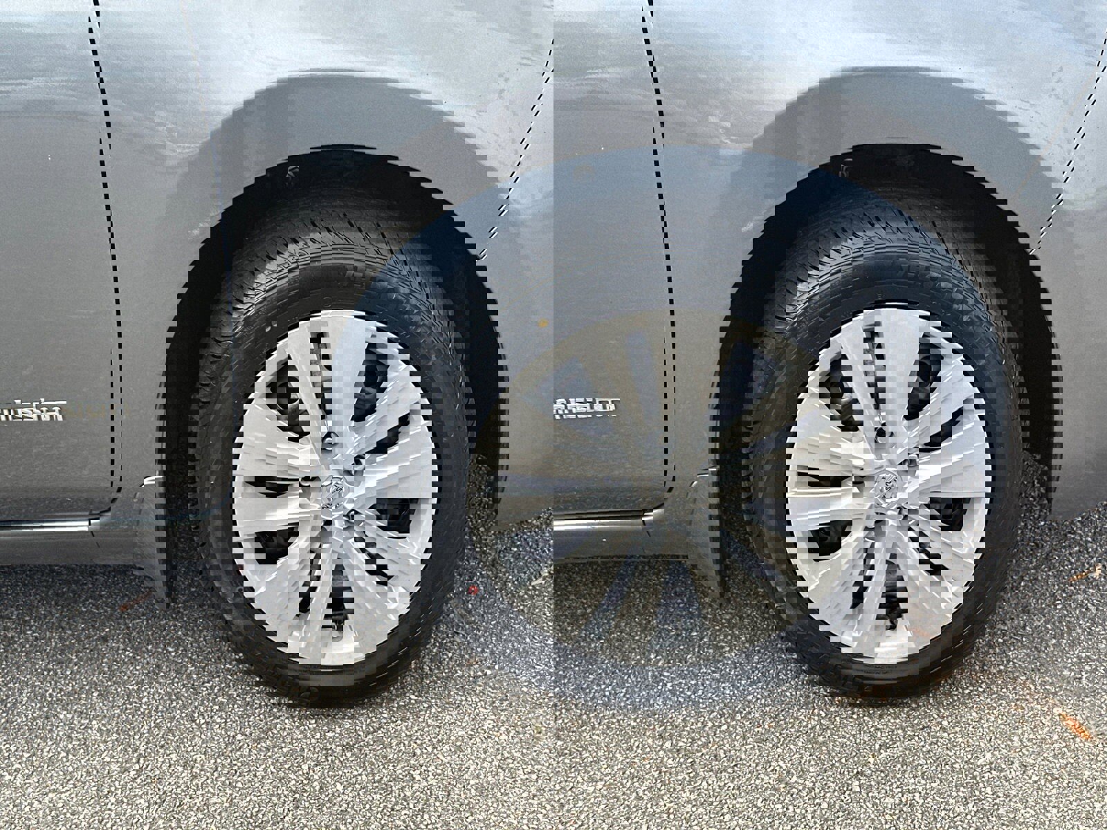 Used 2015 Nissan Leaf S w/ Charge Package image 12