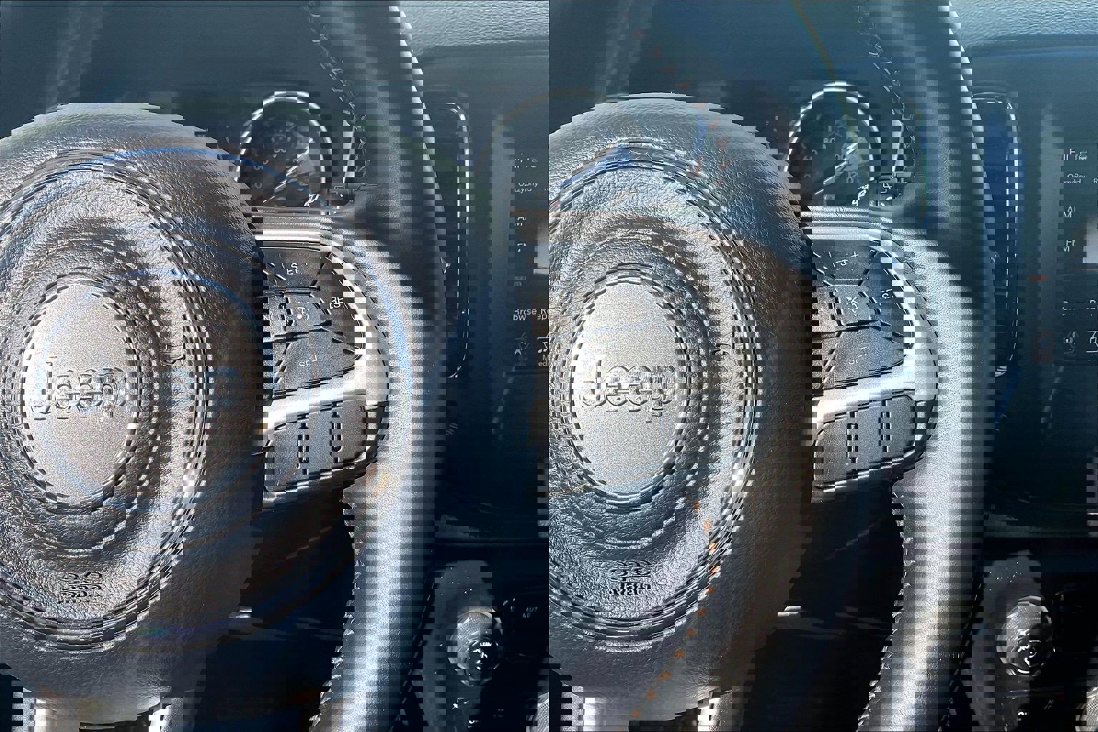 Used 2019 Jeep Compass Latitude w/ Cold Weather Group image 24