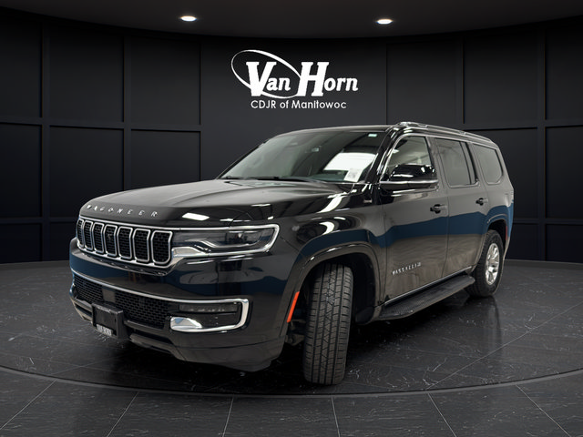 Used 2024 Jeep Wagoneer 4WD w/ Convenience Group I image 3